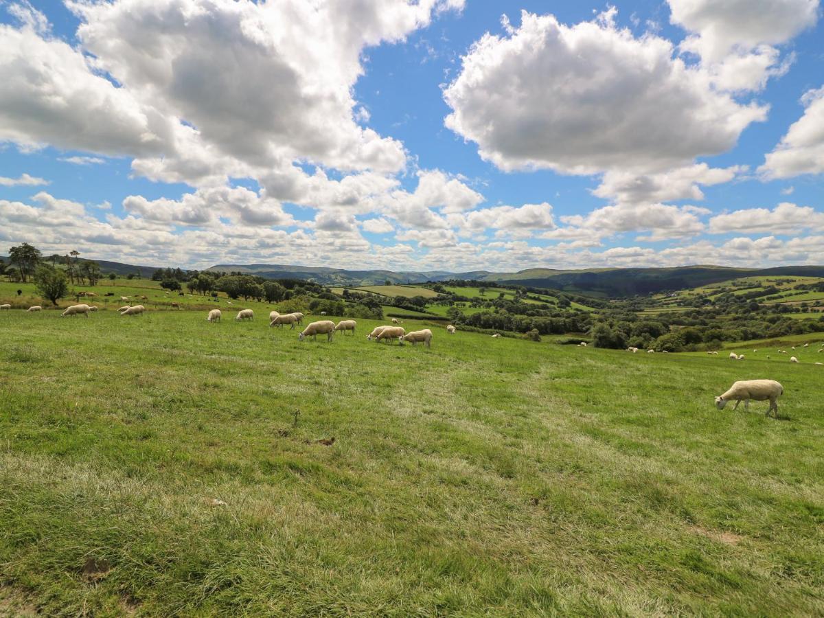 Marches Way Villa Rhayader Bagian luar foto